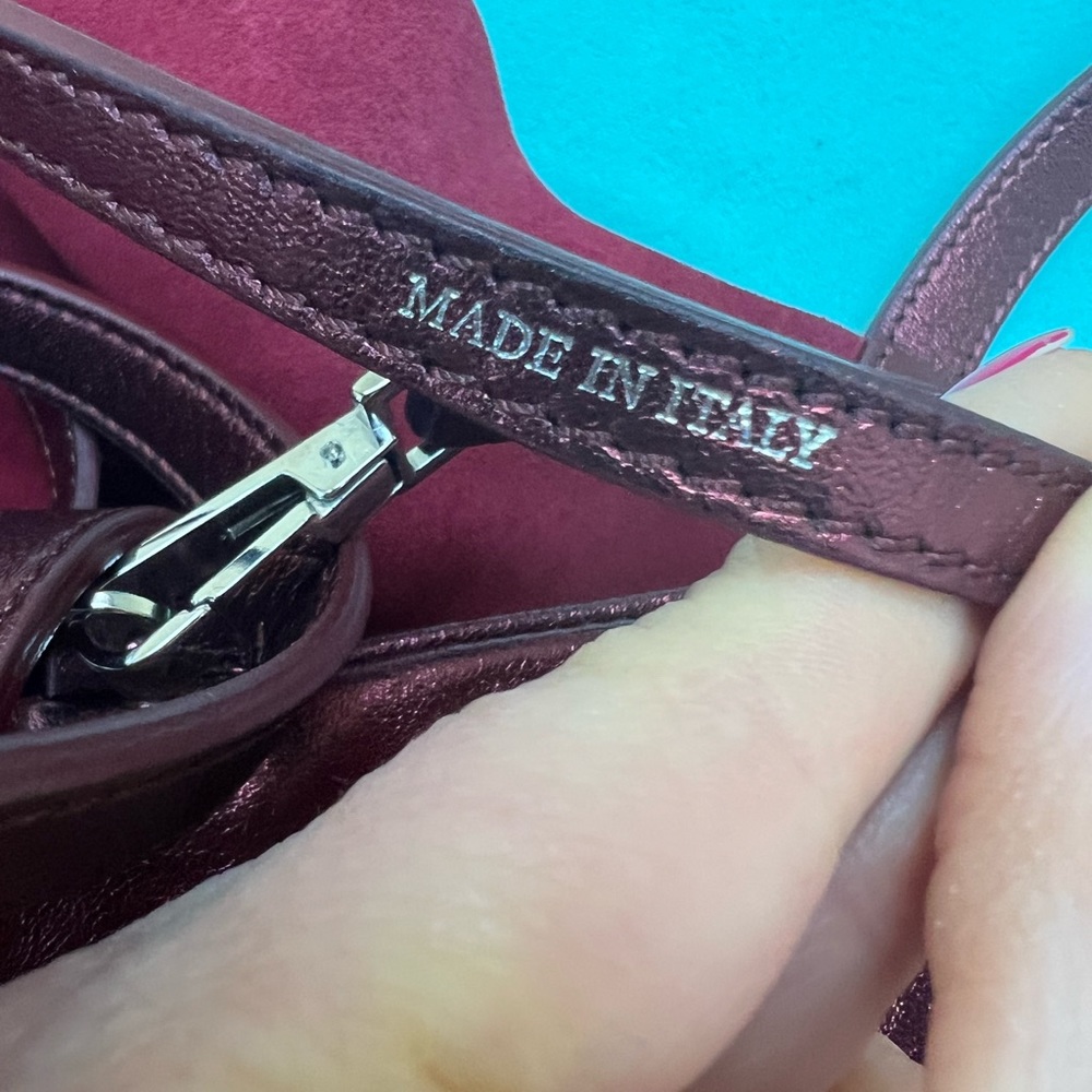 ๐ด๐Authentic TIFFANY & CO Reservable Leather &Sued Ruby Red &Rustic Red Bag๐๐ด - Picture 13 of 16